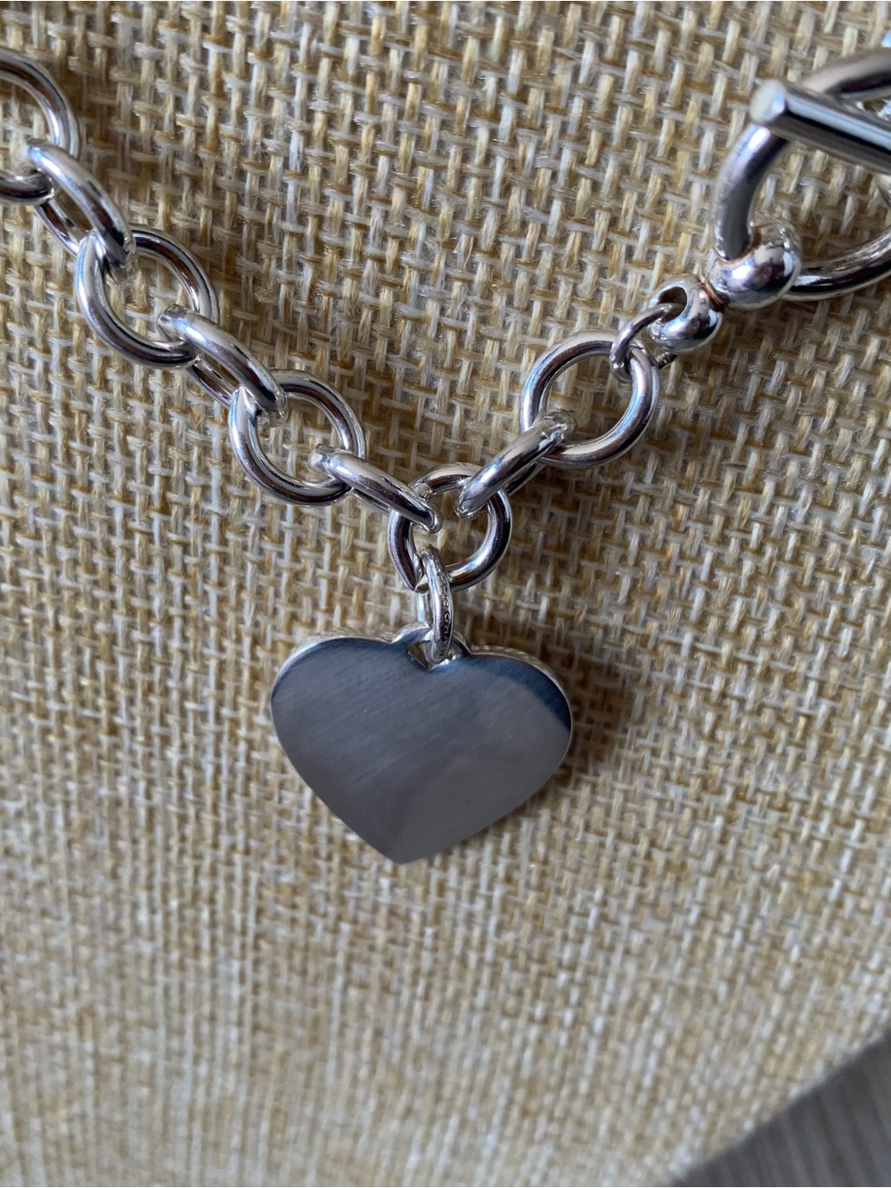 Unbranded SS Chunky Chain Necklace Featuring T-bar Toggle And Heart Tag Pendant - Picture 5 of 8